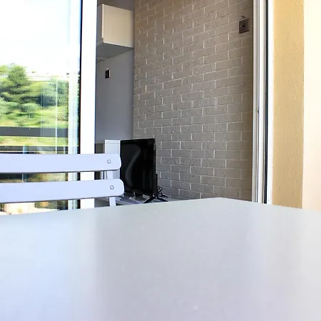 Hilltop Studio Apartamento Nice